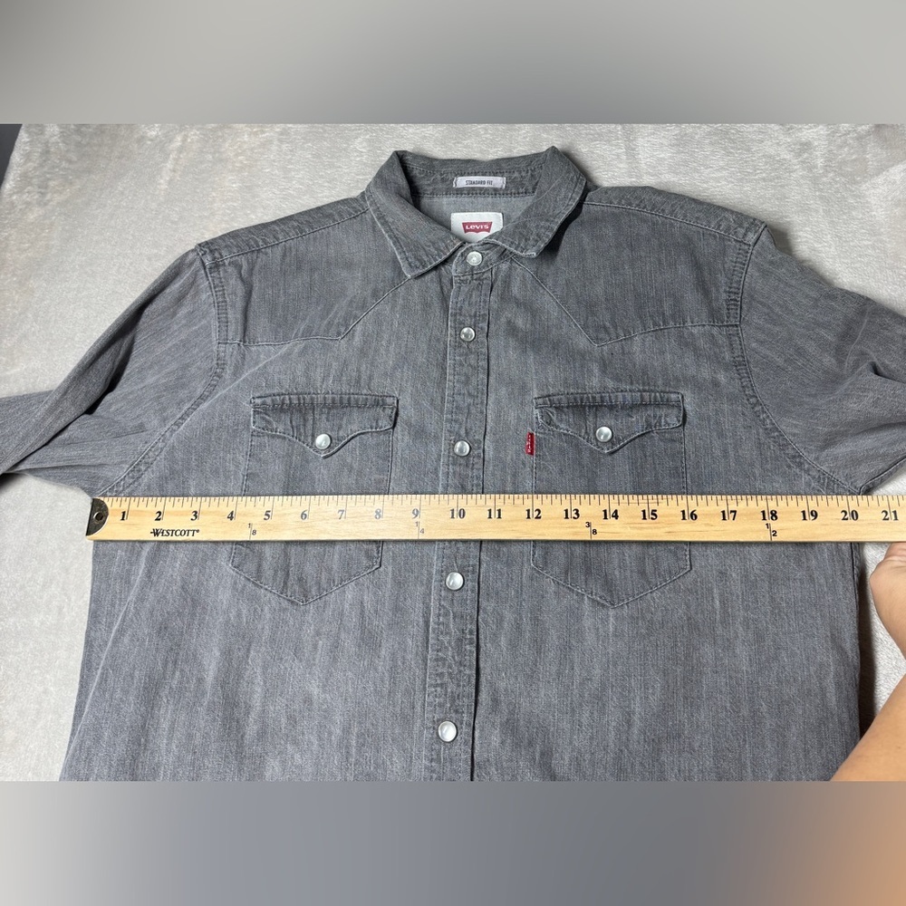 Levi’s Men’s Barstow Classic Western Pearl Snap Grey Denim Jean Shirt Size Small - Picture 7 of 14